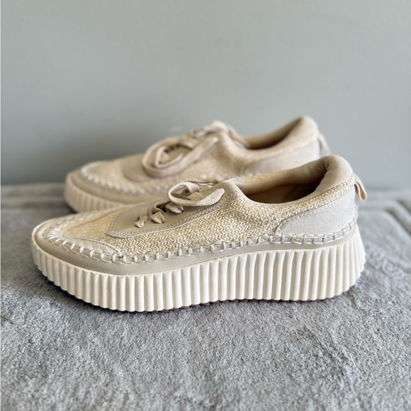Dolce Vita Dolen Cream Textured Platform Sneakers‎ NEW 8.5 - Picture 2 of 8